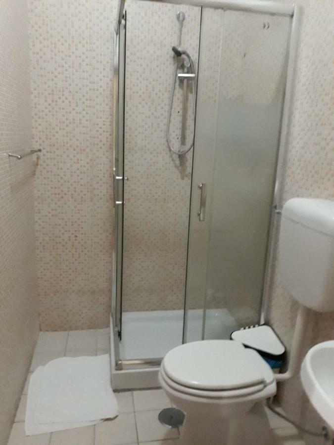Renting Rooms روما المظهر الخارجي الصورة