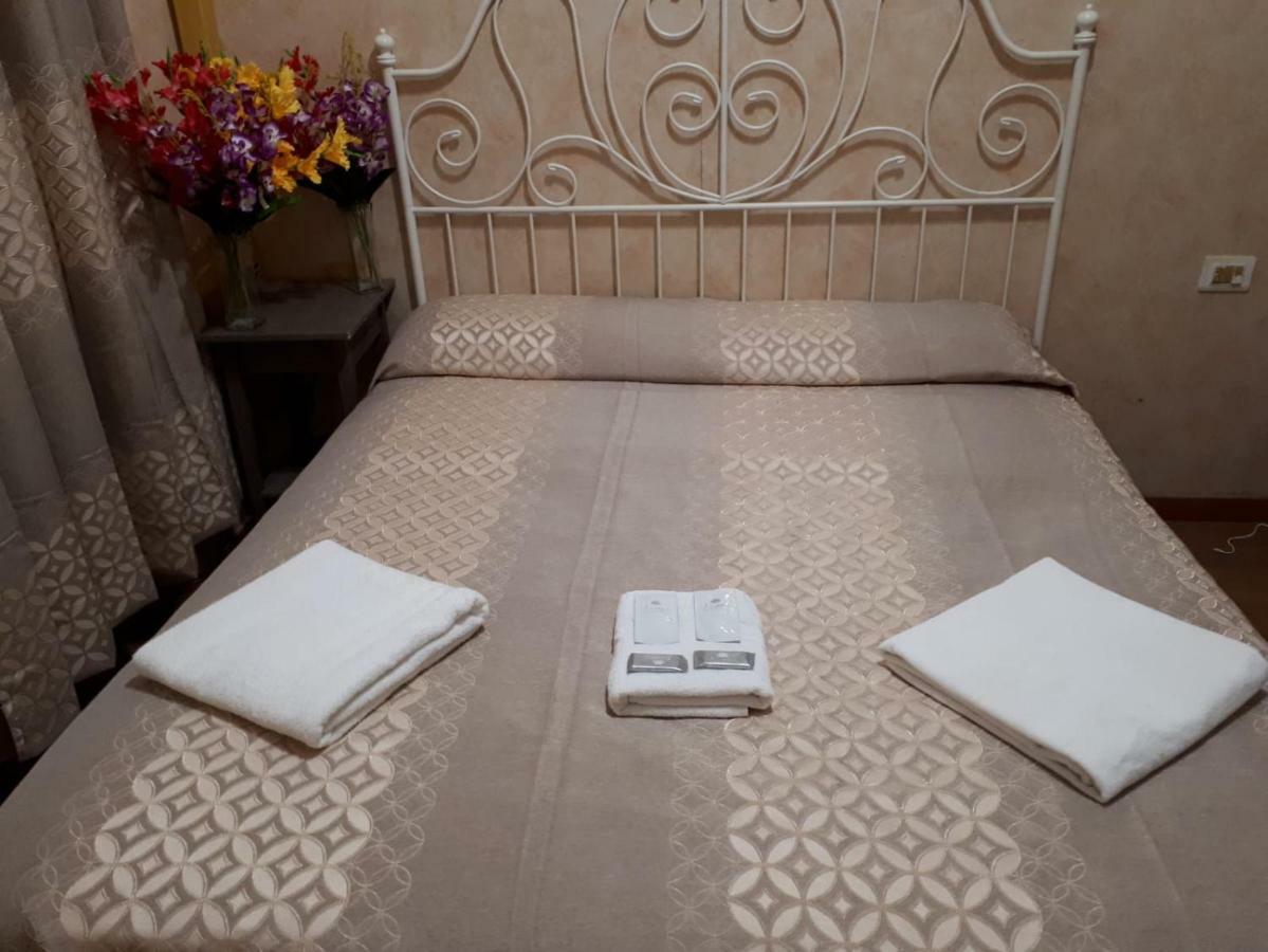 Renting Rooms روما المظهر الخارجي الصورة