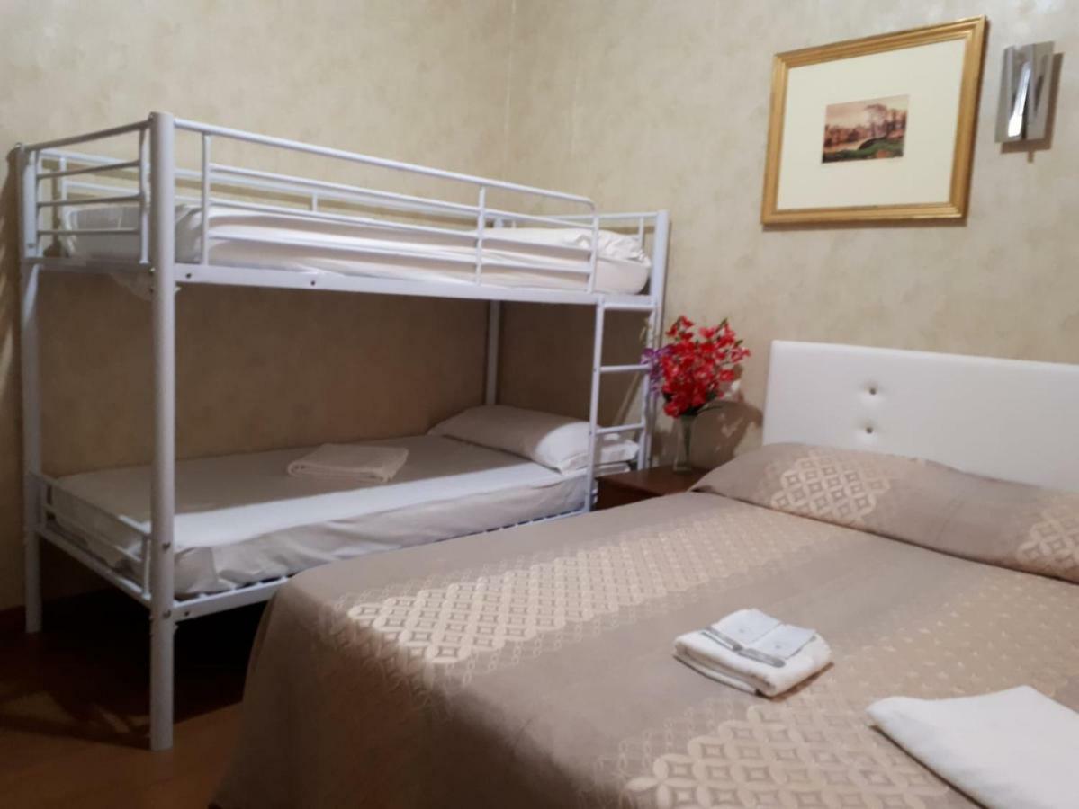 Renting Rooms روما المظهر الخارجي الصورة